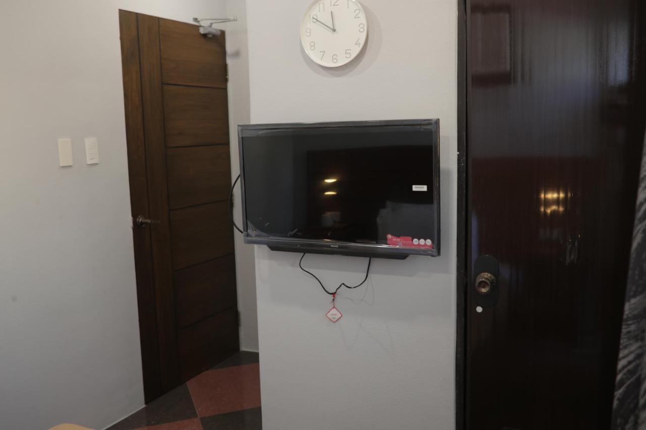 Cerca Hotel Balabag  Bagian luar foto