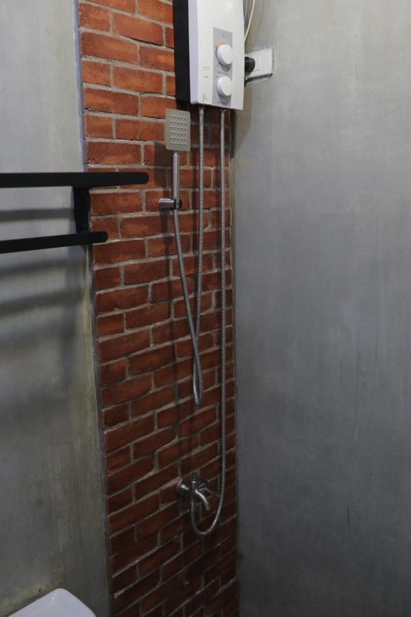 Cerca Hotel Balabag  Bagian luar foto