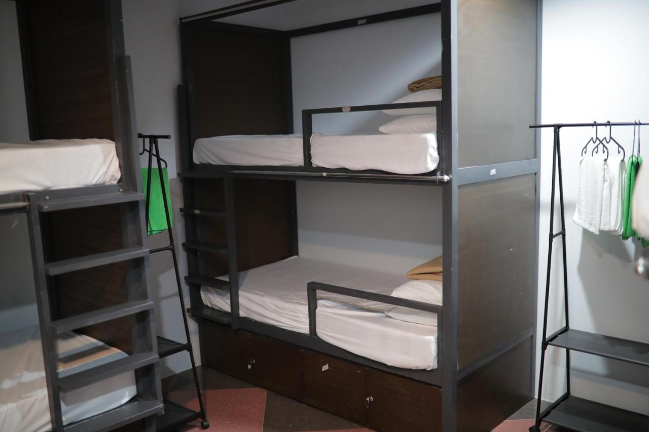 Cerca Hotel Balabag  Bagian luar foto
