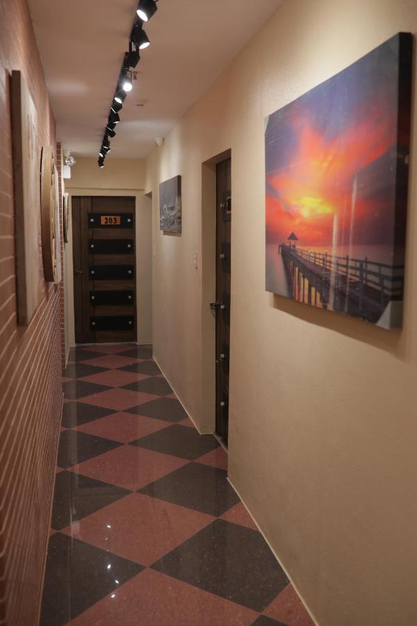 Cerca Hotel Balabag  Bagian luar foto