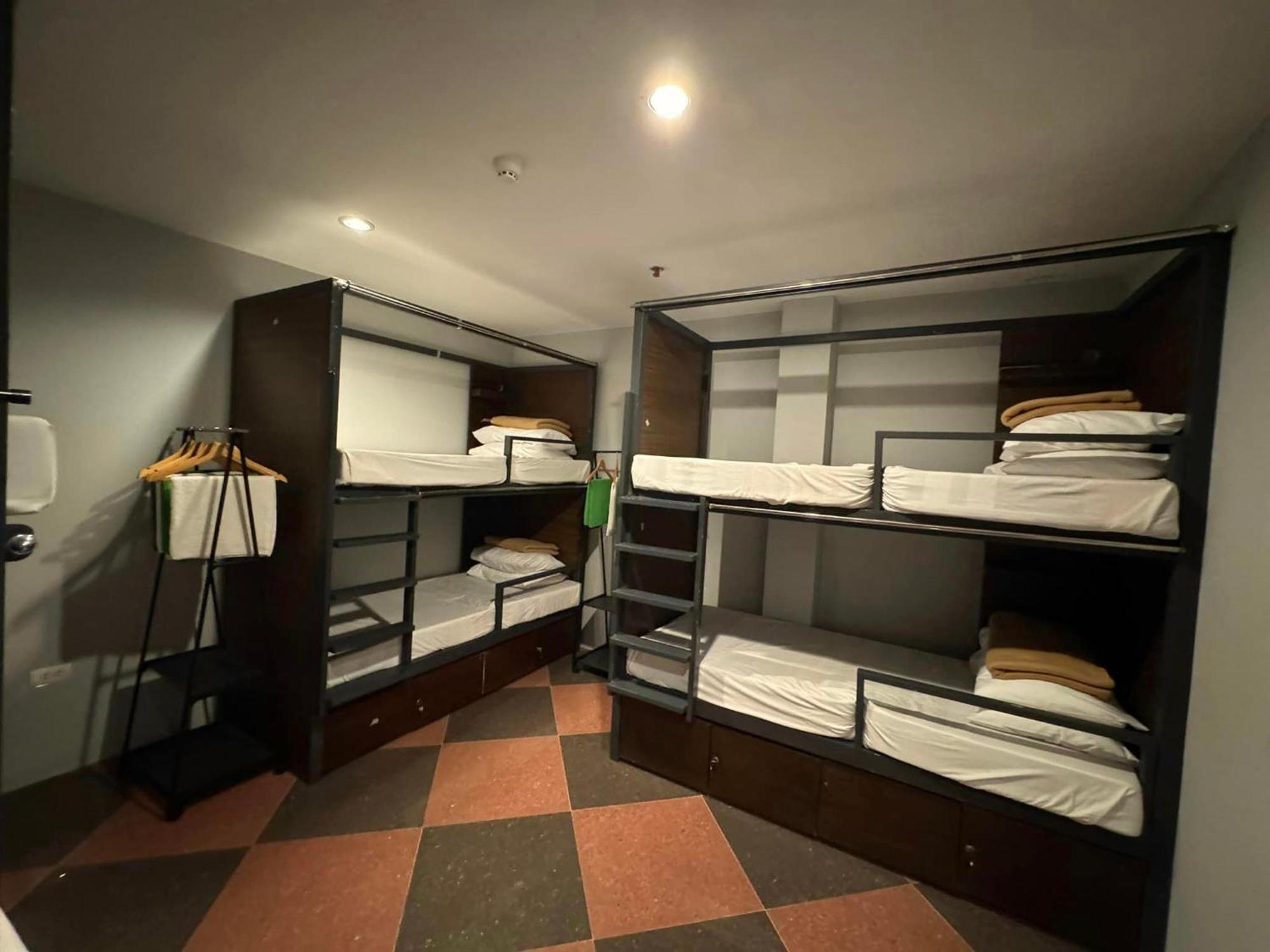 Cerca Hotel Balabag  Bagian luar foto